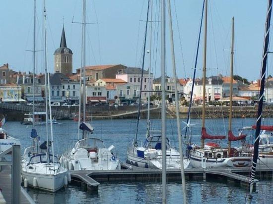 Maison De Pecheur Renovee Avec Cour Proche Du Port Les Sables-dʼOlonne Exterior foto