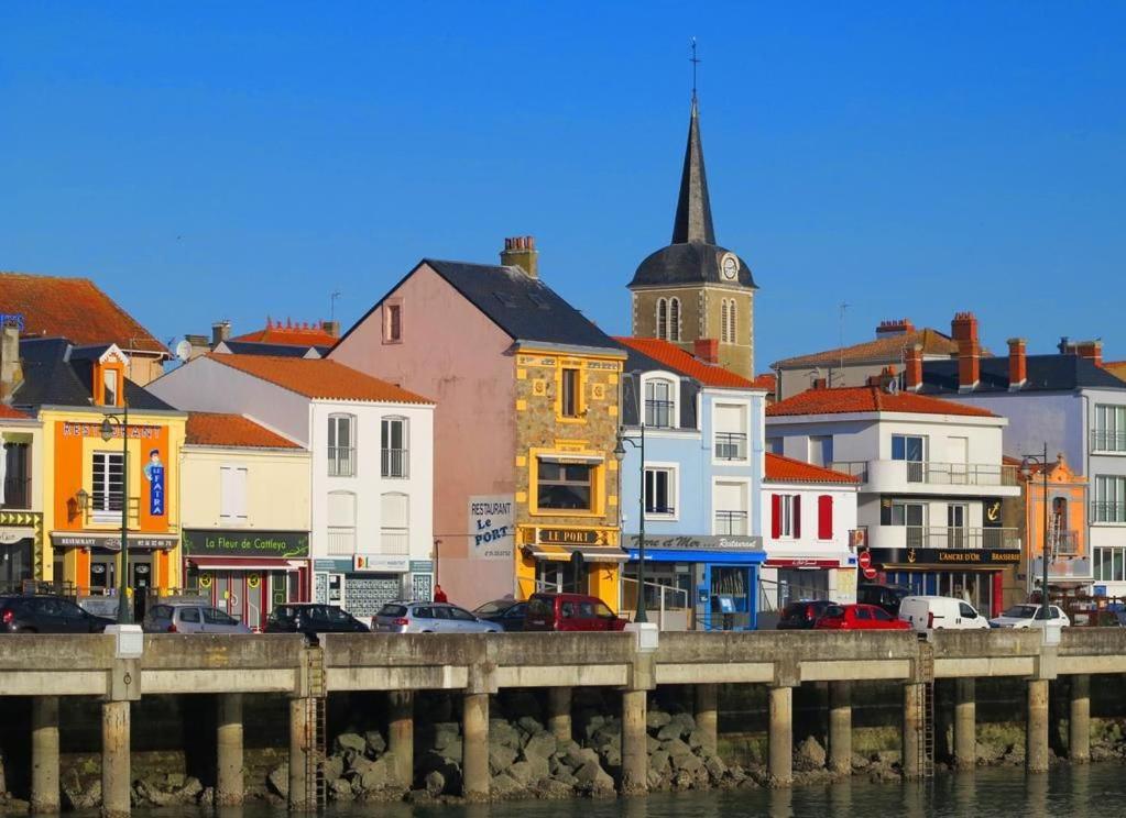 Maison De Pecheur Renovee Avec Cour Proche Du Port Les Sables-dʼOlonne Exterior foto