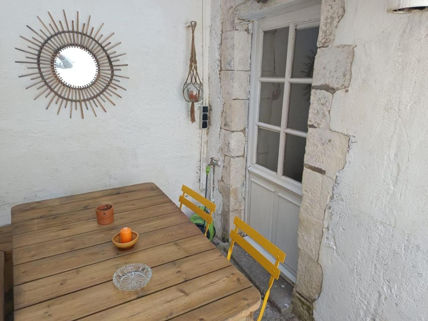 Maison De Pecheur Renovee Avec Cour Proche Du Port Les Sables-dʼOlonne Exterior foto